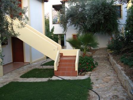 Hotel Heleni Apartments Epidaurus Extérieur photo